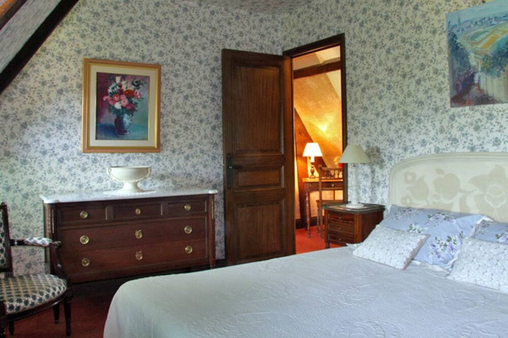 Photo of Bedroom in Octeville-sur-Mer