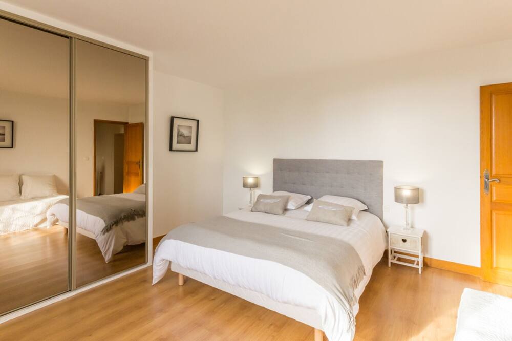 Photo of Bedroom in Catenay