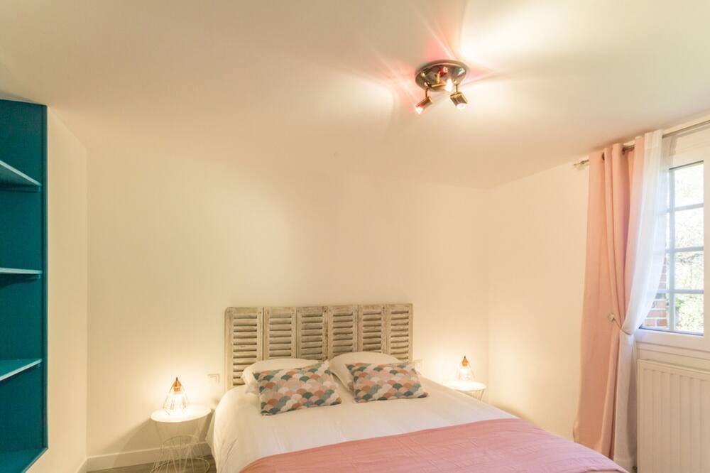 Photo of Bedroom in Catenay