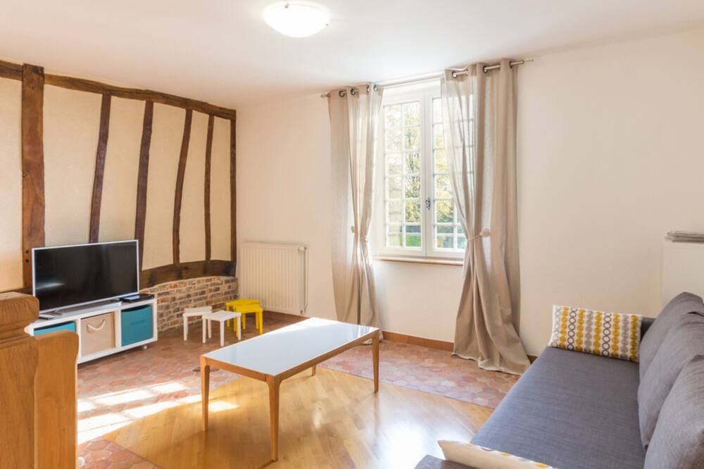 Photo of Livingroom in Catenay