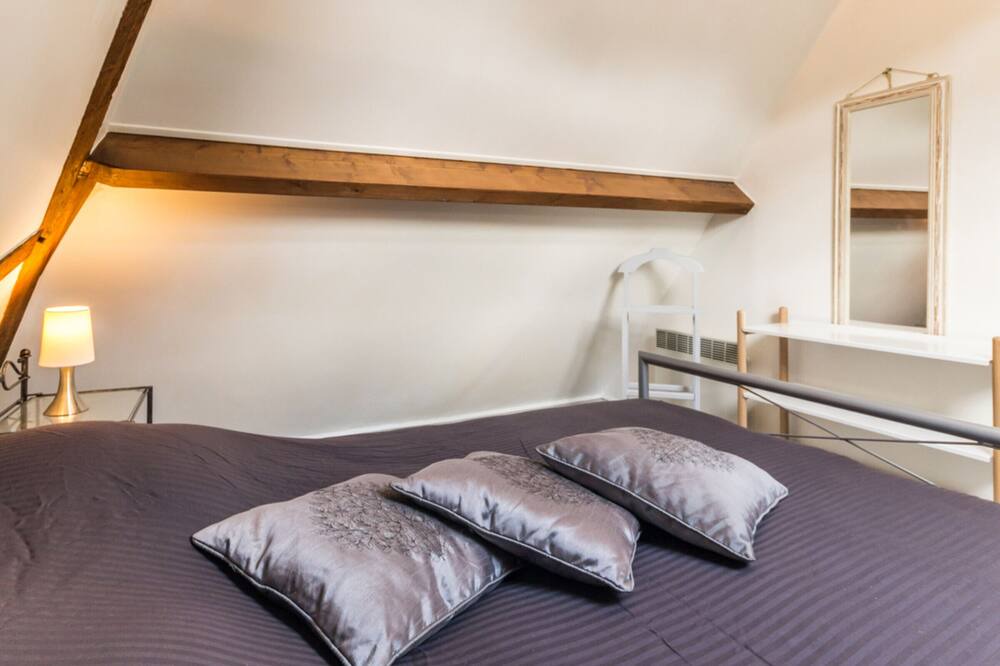 Photo of Bedroom in Angerville-l'Orcher