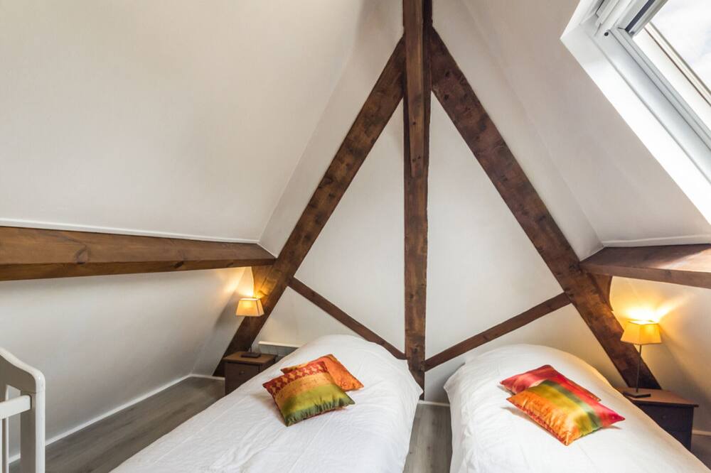 Photo of Bedroom in Angerville-l'Orcher
