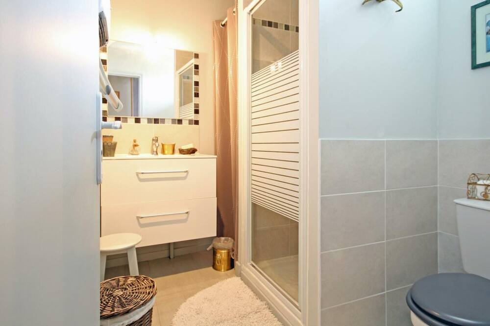 Photo of Bathroom in Etretat