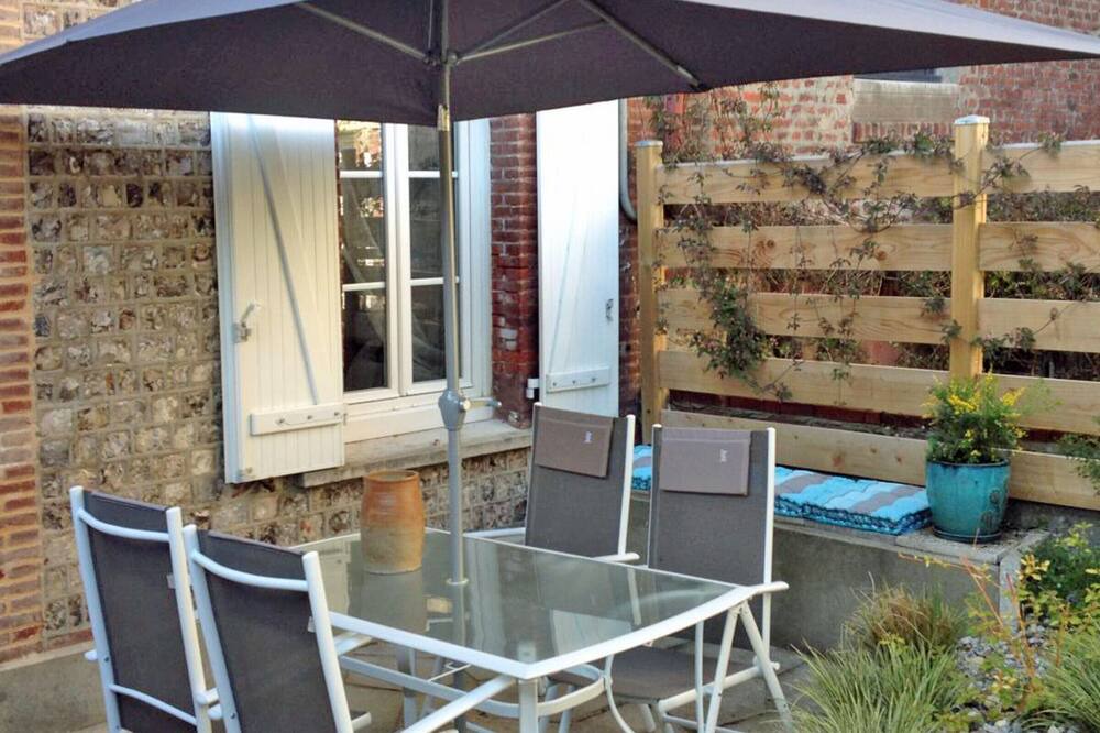 Photo of Patio Balcony in Etretat
