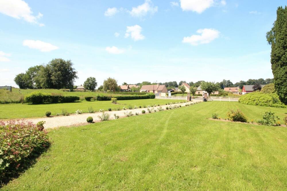 Photo of Outdoor in Saint-Pierre-Benouville