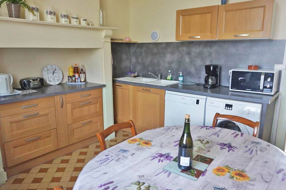 Photo of Kitchen in Saint-Pierre-Benouville