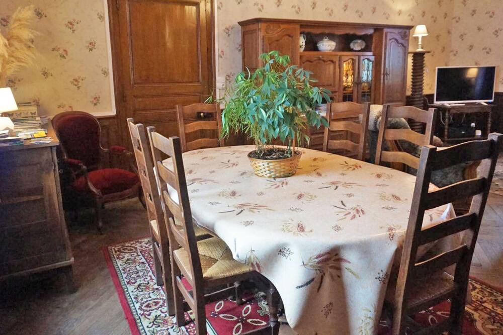 Photo of Kitchen in Saint-Pierre-Benouville