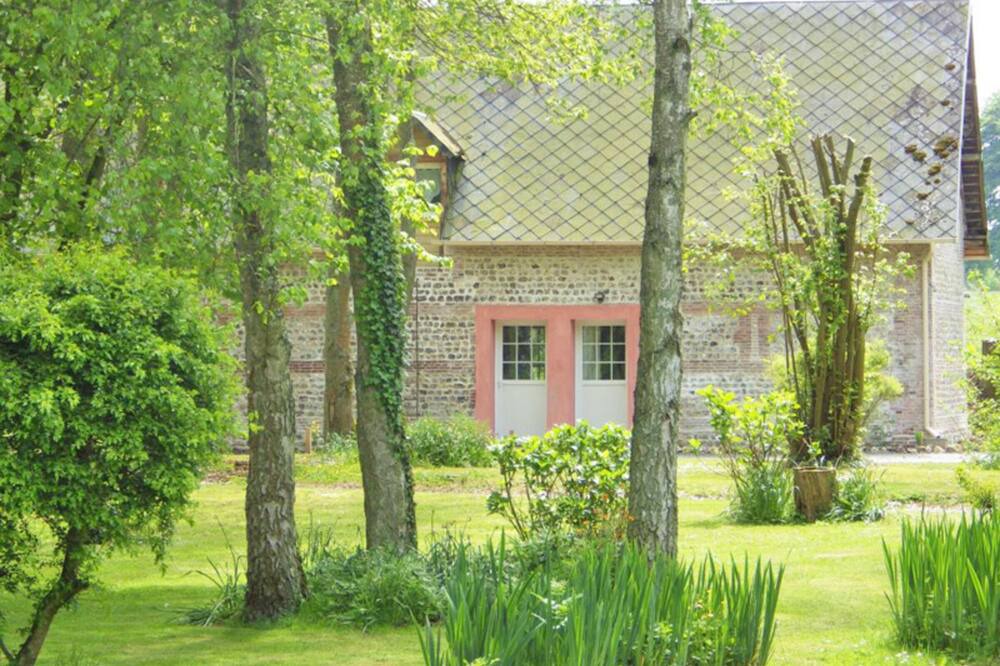 Photo of Outdoor in Annouville-Vilmesnil