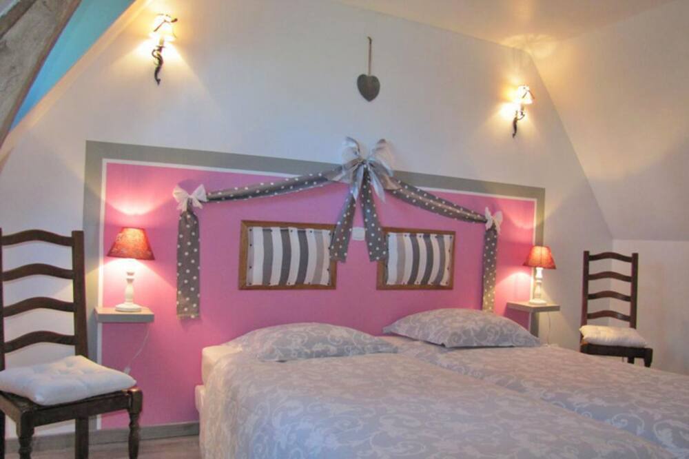 Photo of Bedroom in Annouville-Vilmesnil