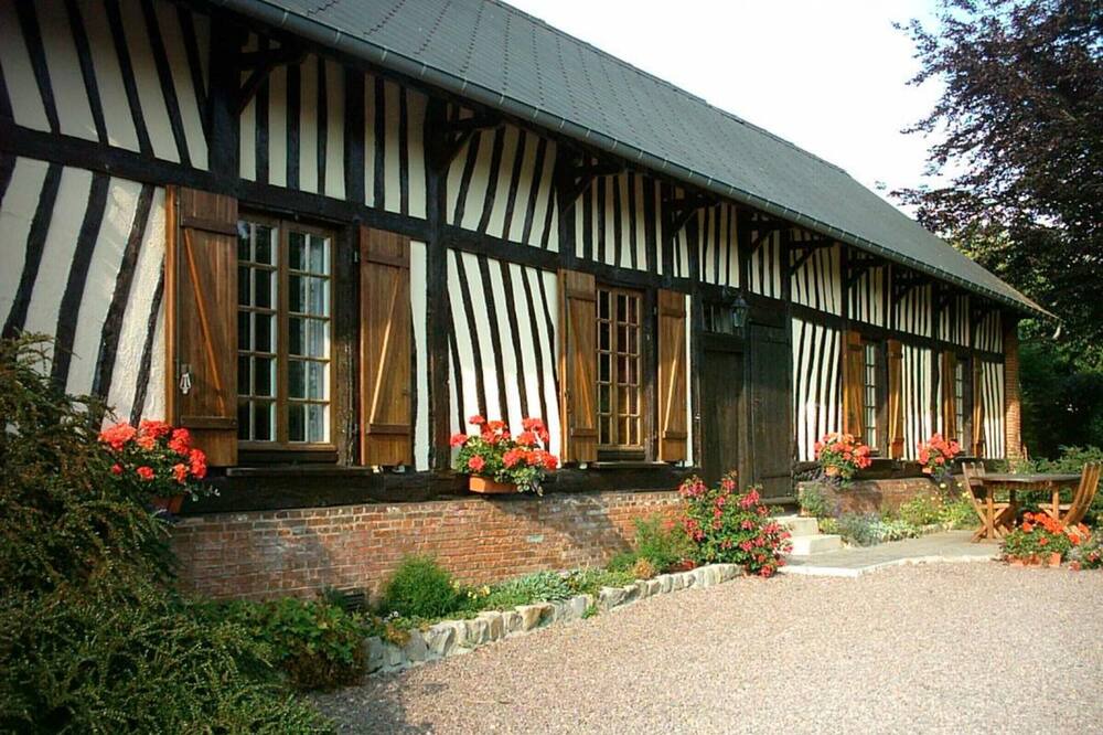 Photo of Outdoor in Sainte-Beuve-en-Riviere