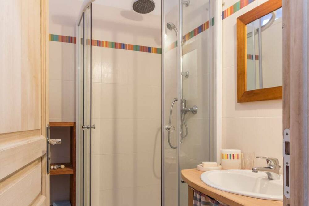 Photo of Bathroom in Etretat