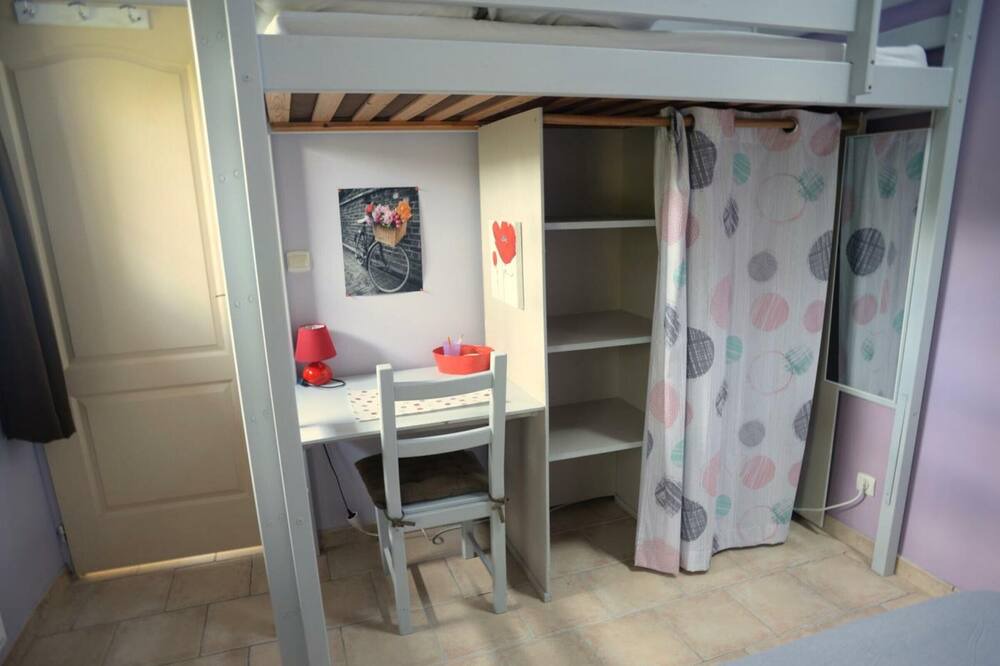 Photo of Bedroom in Villainville