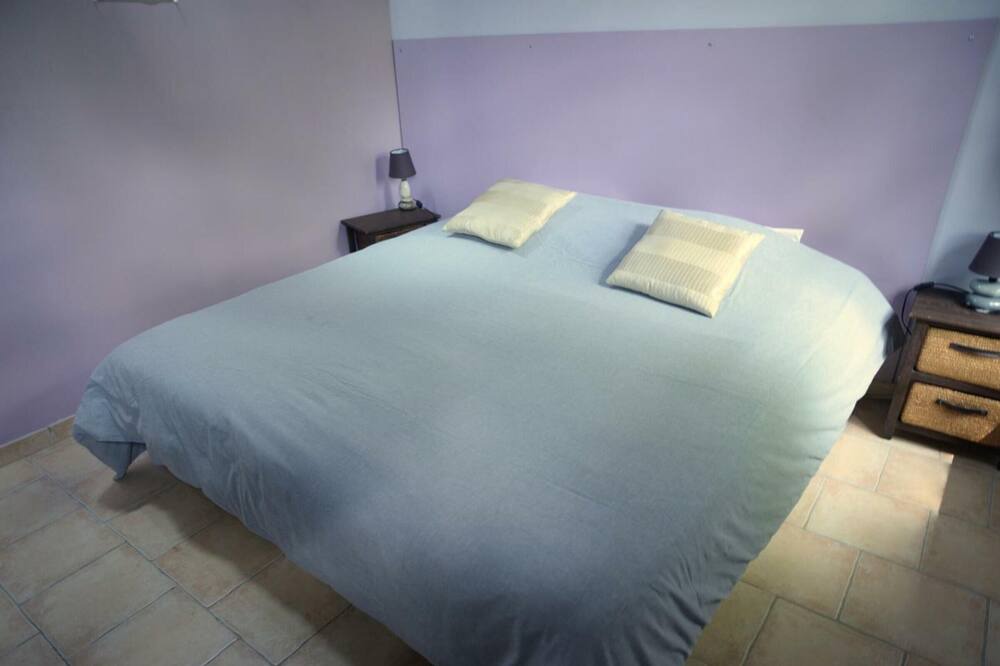 Photo of Bedroom in Villainville