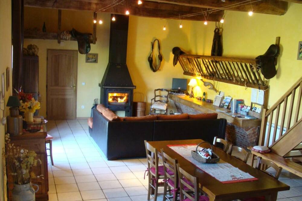 Photo of Livingroom in Gonneville-sur-Scie