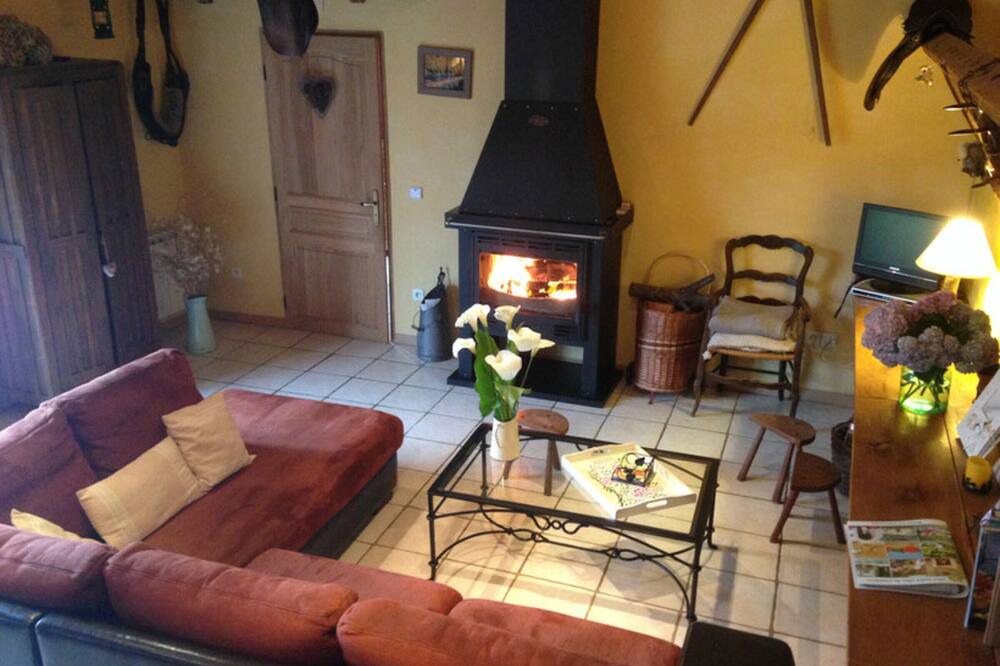 Photo of Livingroom in Gonneville-sur-Scie