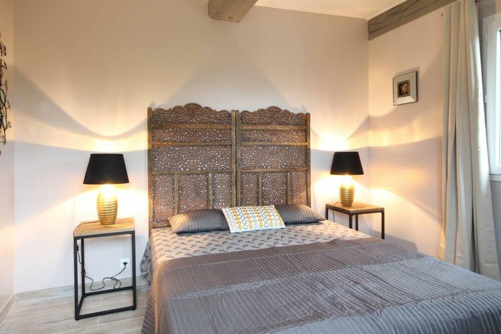 Photo of Bedroom in Villainville