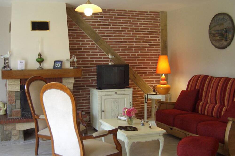 Photo of Livingroom in Saint-Martin-aux-Buneaux