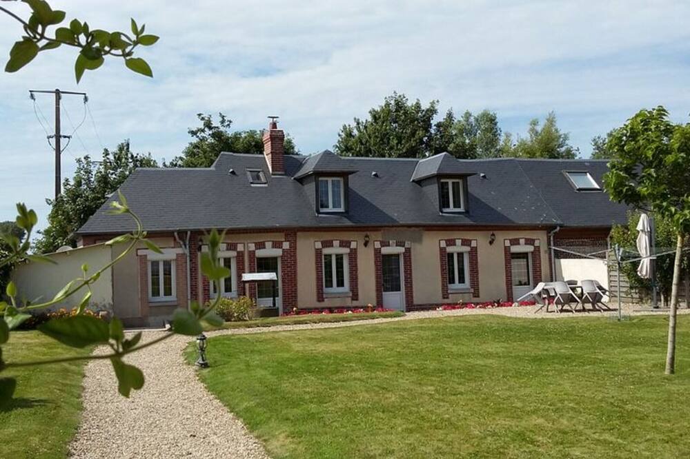 Photo of Outdoor in Saint-Martin-aux-Buneaux