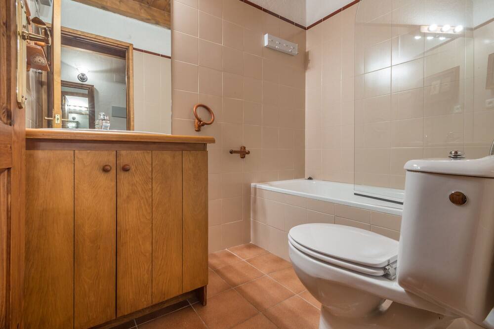 Photo of Bathroom in Pujo