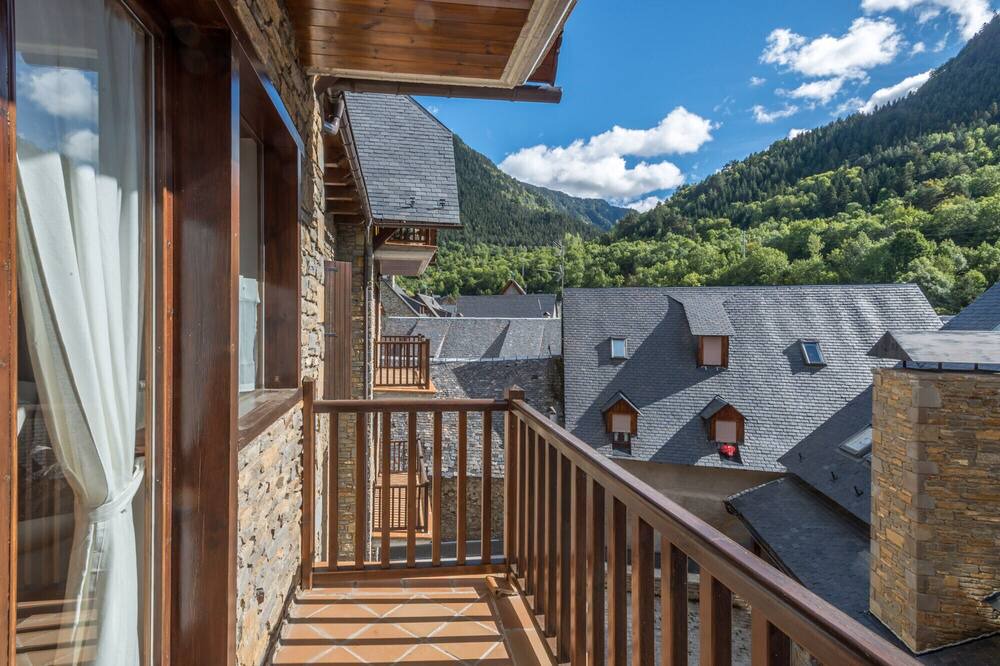 Photo of Patio Balcony in Salardu