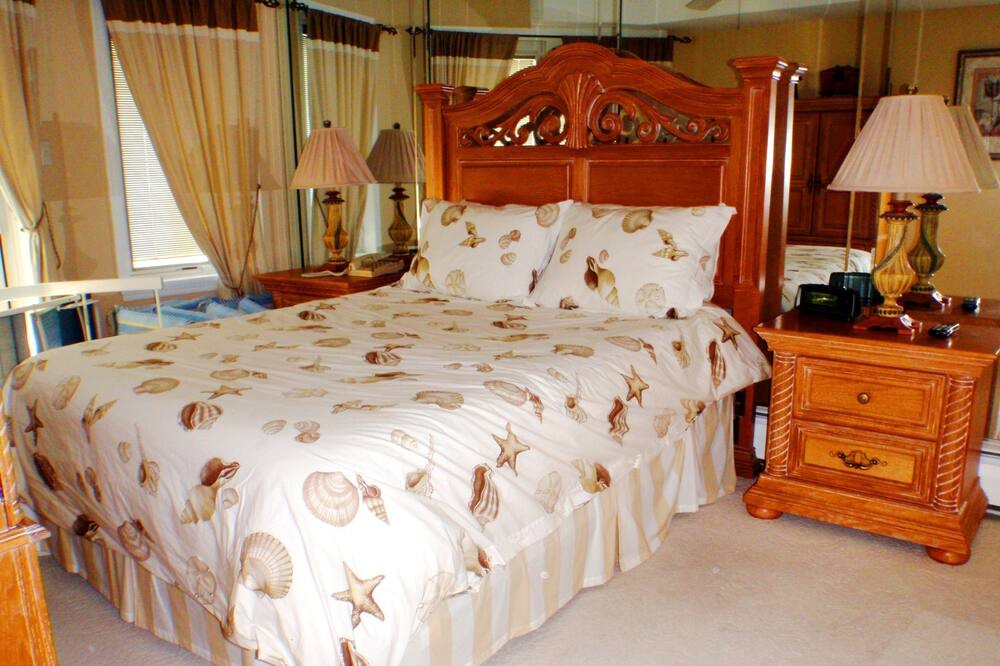 Photo of Bedroom in Townsend's Inlet