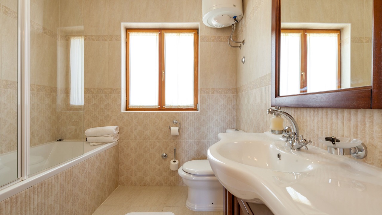 Photo of Bathroom in Sumartin