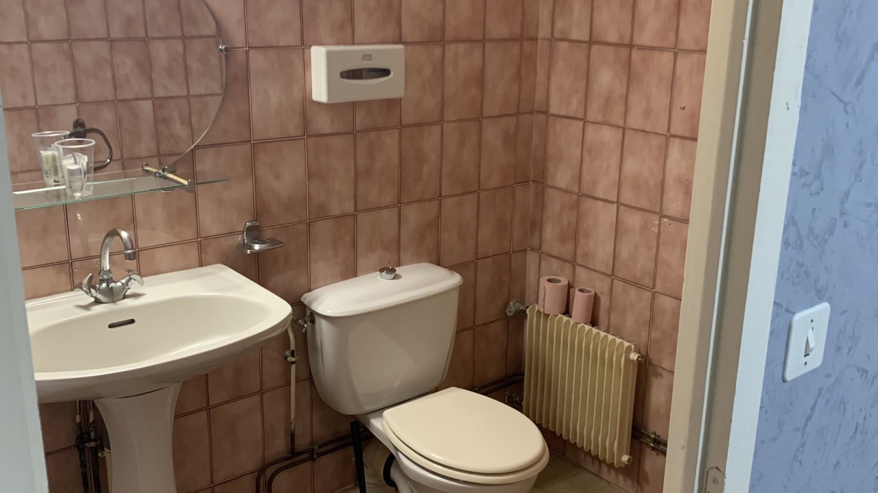 Photo of Bathroom in Geilles