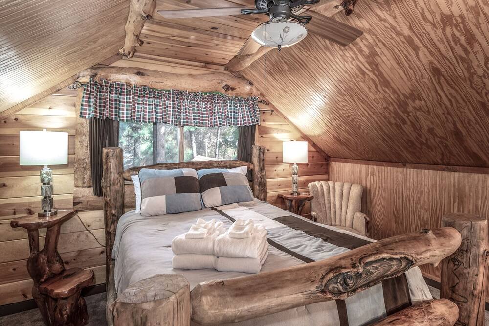 Photo of Bedroom in Ruidoso