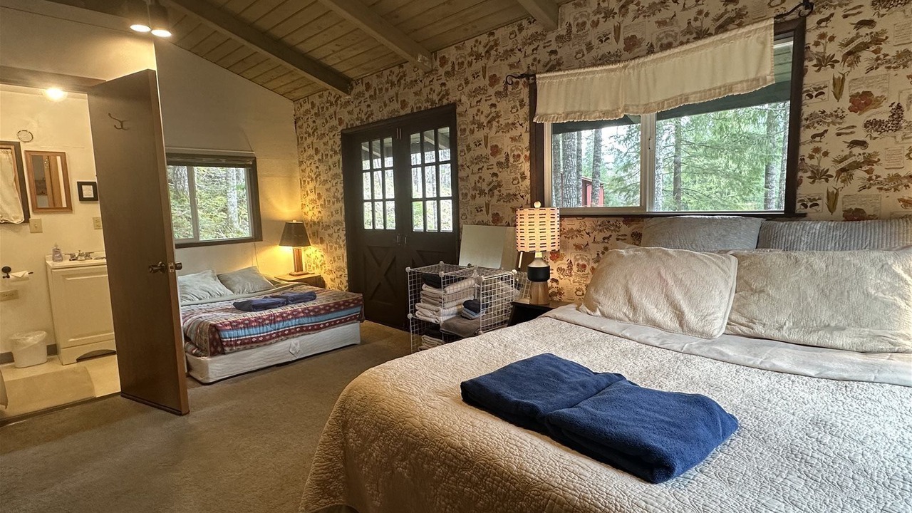 Photo of Outdoor in Packwood