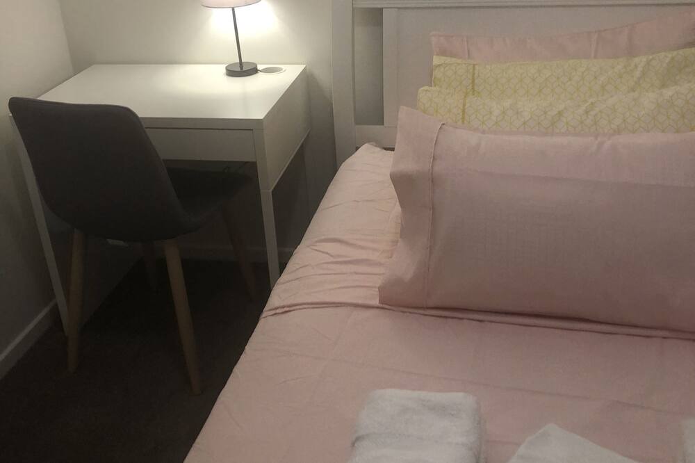 Photo of Bedroom in Tarneit