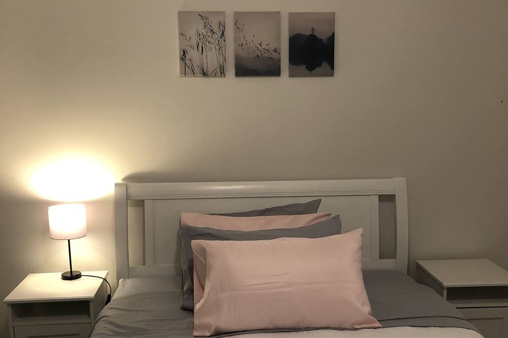 Photo of Bedroom in Tarneit