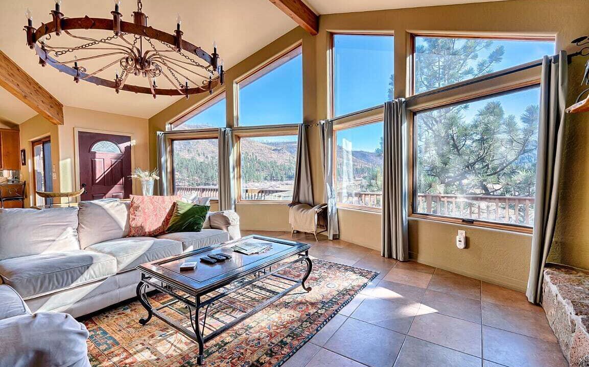 Photo of Livingroom in Greer