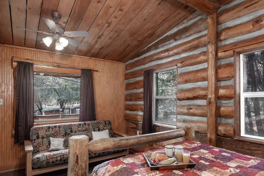 Photo of Bedroom in Ruidoso