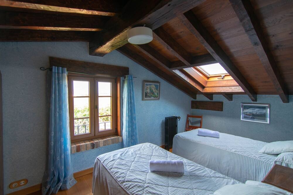 Photo of Bedroom in Galizano