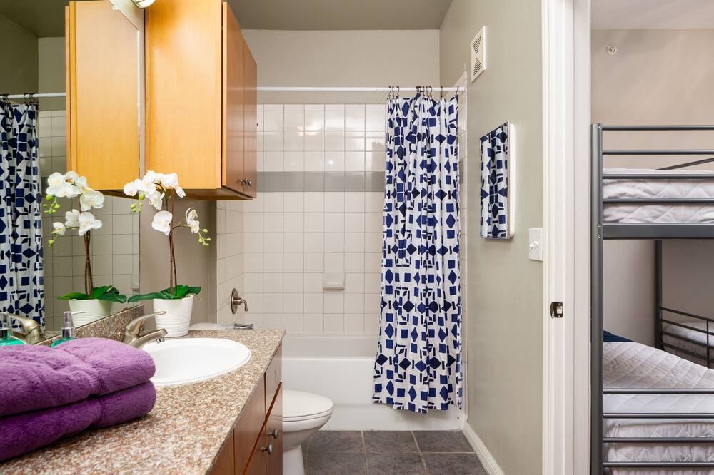 Photo of Bathroom in West Campus