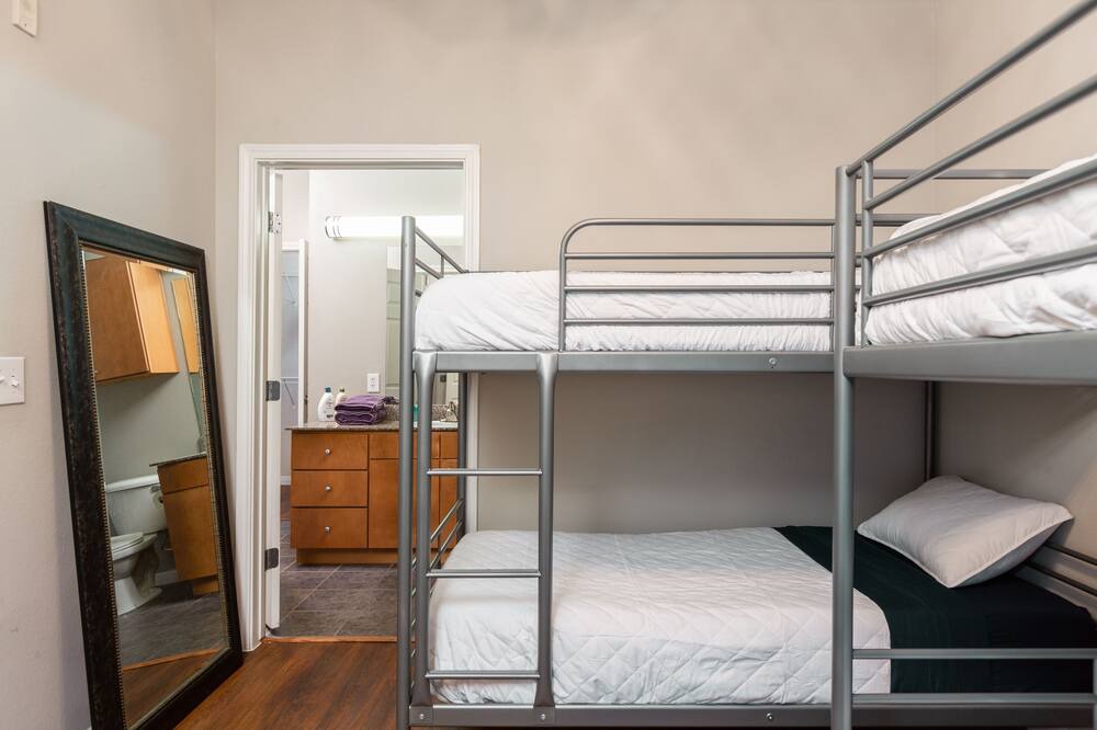 Photo of Bedroom in West Campus
