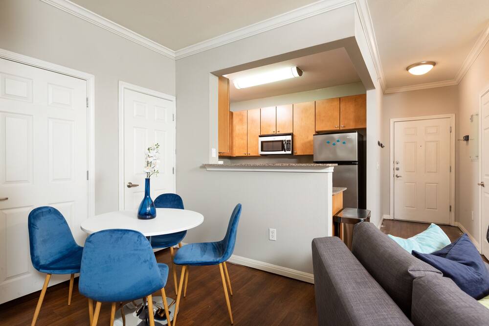 Photo of Kitchen in West Campus