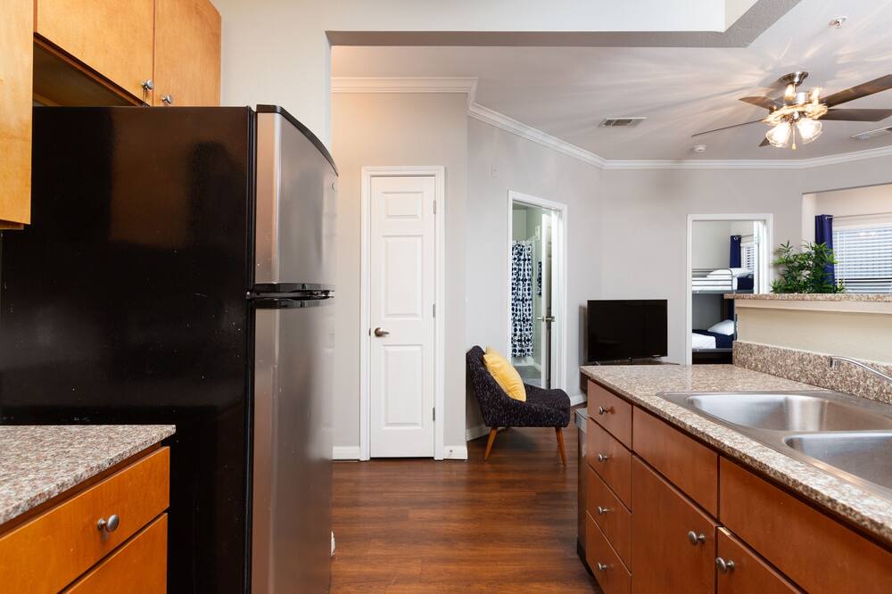 Photo of Kitchen in West Campus