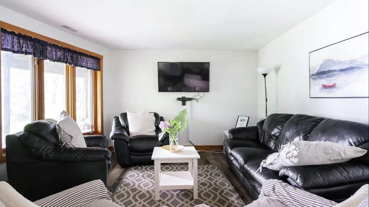 Photo of Livingroom in Glen Huron