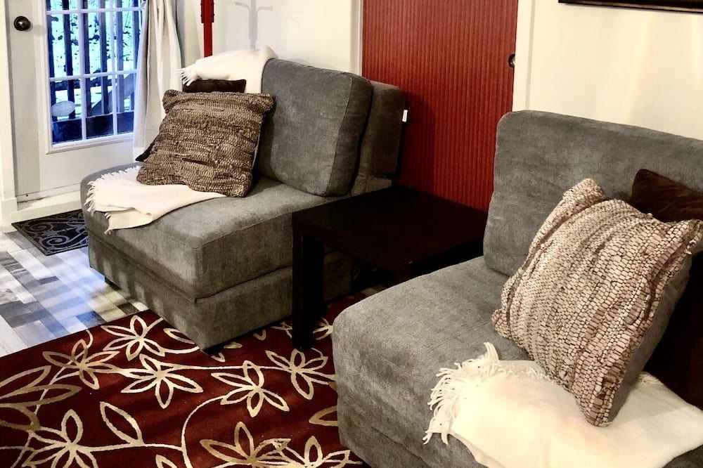Photo of Livingroom in Tingwick