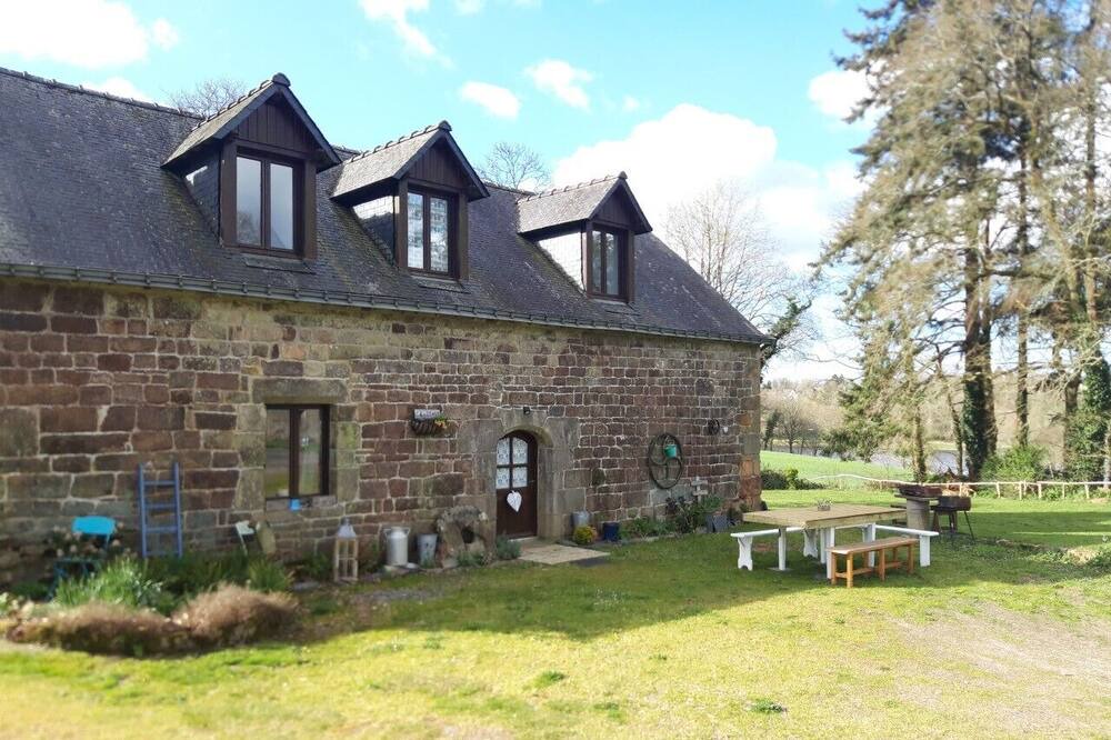 Photo of Outdoor in Langoelan