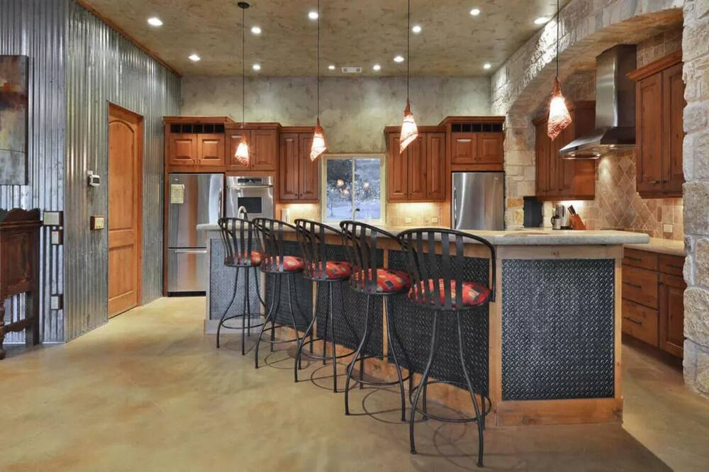 Photo of Kitchen in Oatmeal