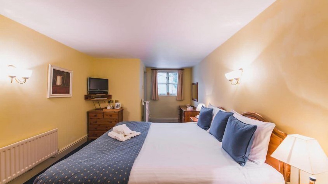 Photo of Bedroom in Kenilworth