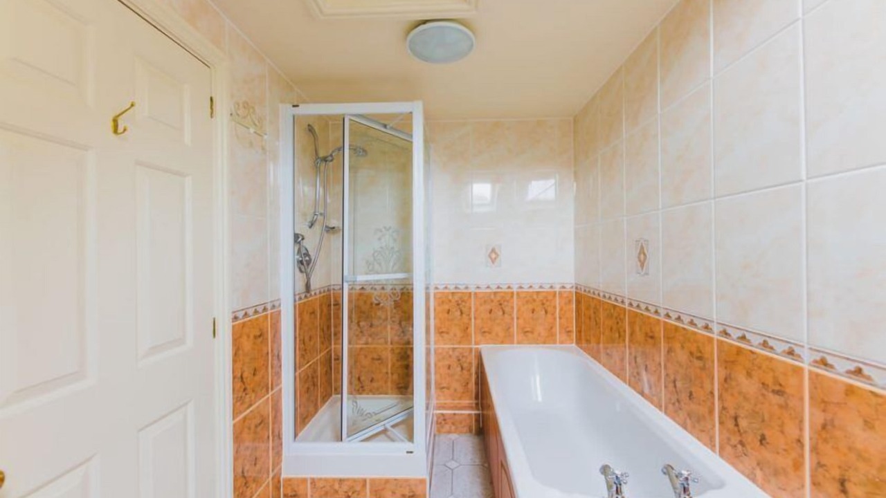 Photo of Bathroom in Kenilworth