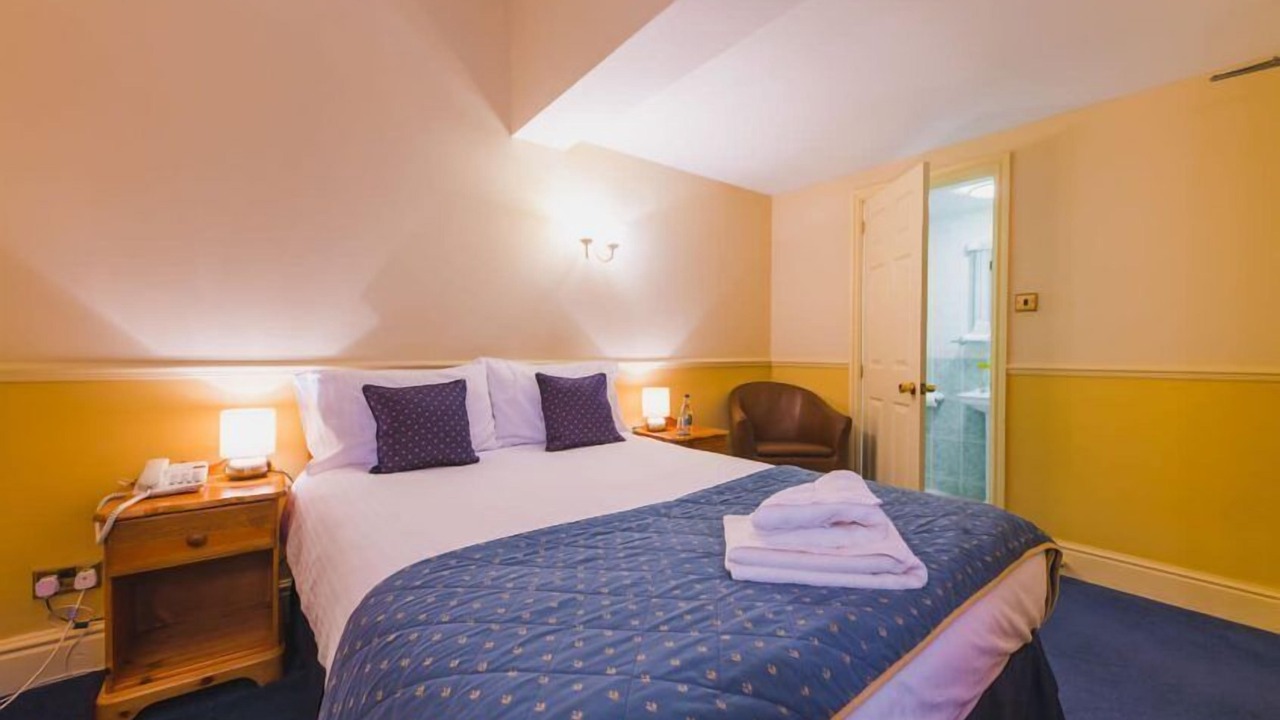 Photo of Bedroom in Kenilworth