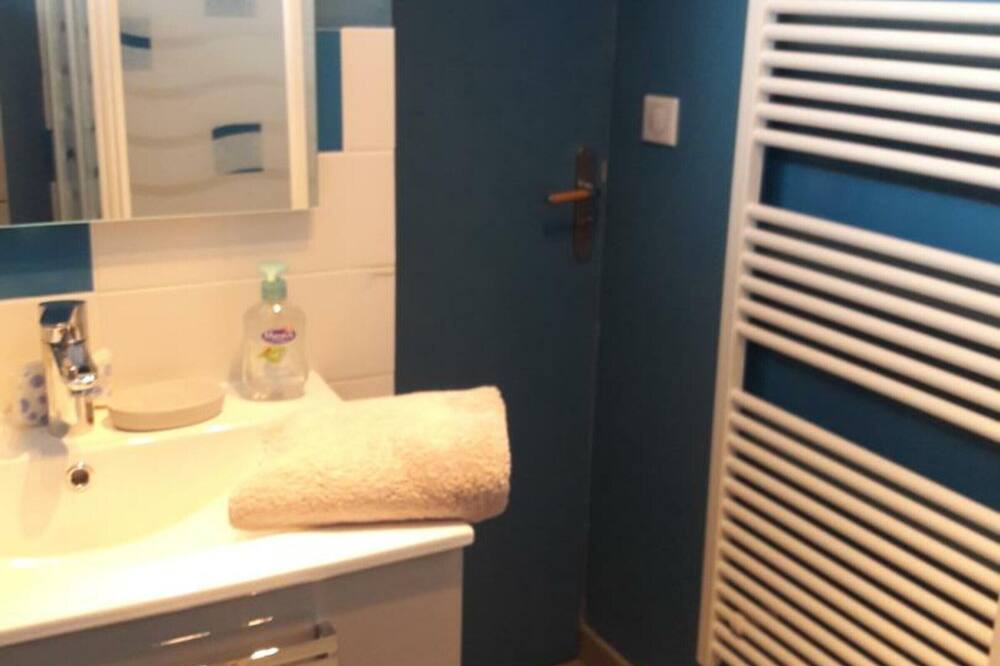 Photo of Bathroom in Vattetot-sur-Mer