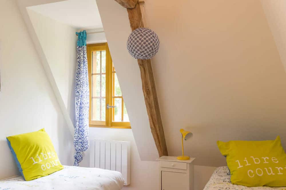 Photo of Bedroom in Val-de-Saane