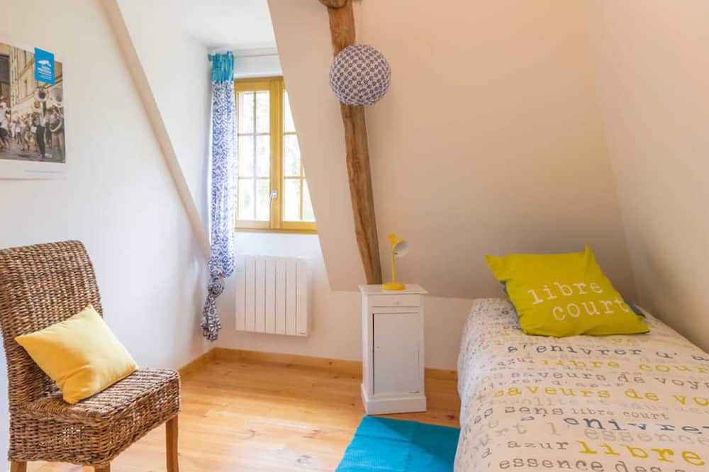 Photo of Bedroom in Val-de-Saane