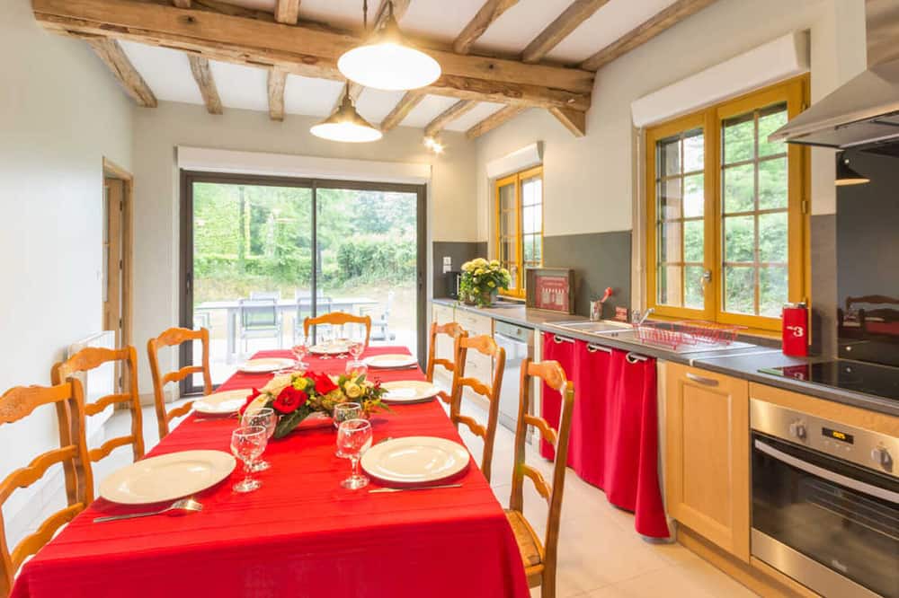 Photo of Kitchen in Val-de-Saane