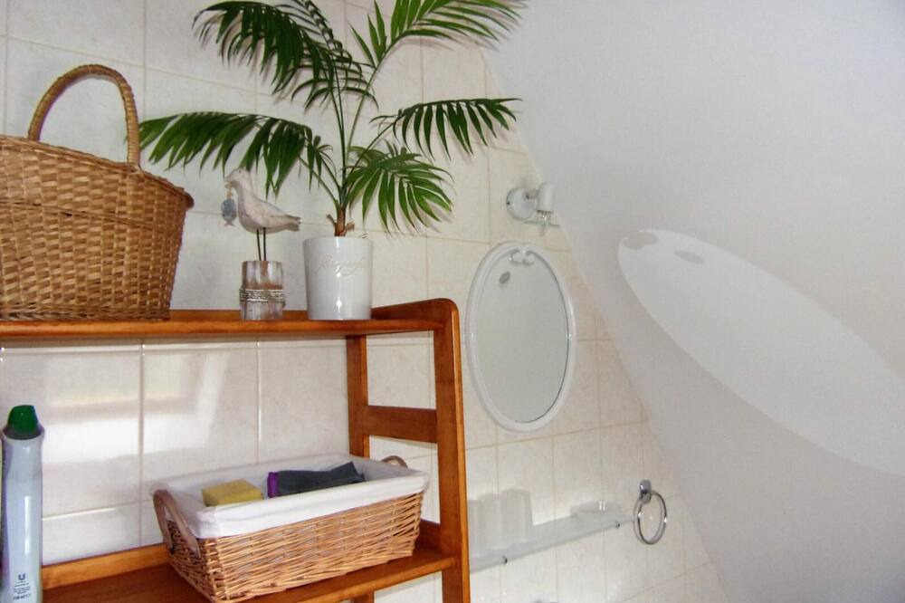Photo of Bathroom in Petit-Caux